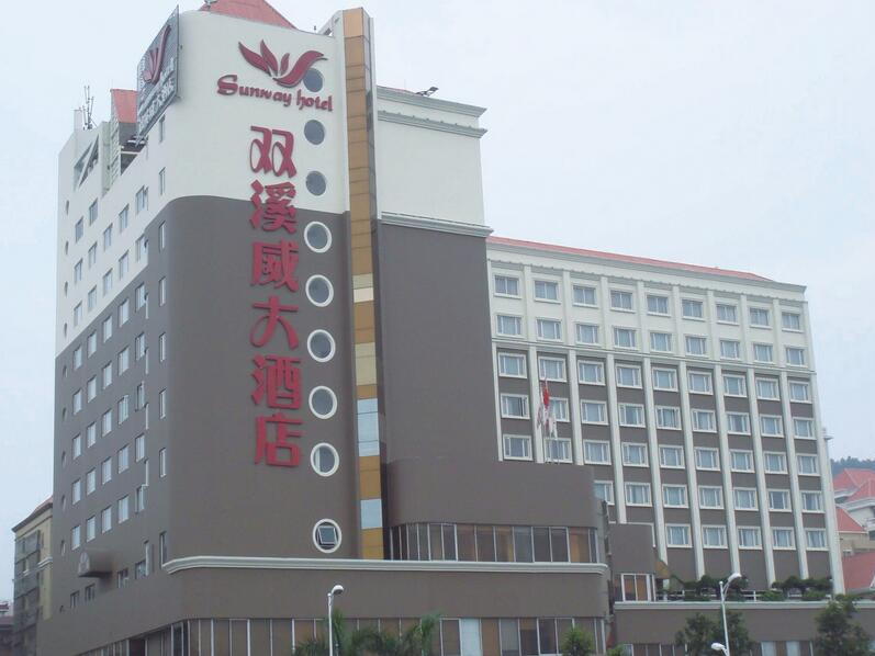 深圳機場周邊外墻真石漆及乳膠漆翻新工程